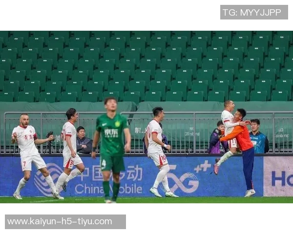 国安近8场战绩惨淡场均失球3个换帅后连遭败绩与平局困扰 国安近8场战绩惨淡场均失球3个换帅后连遭败绩与平局困扰